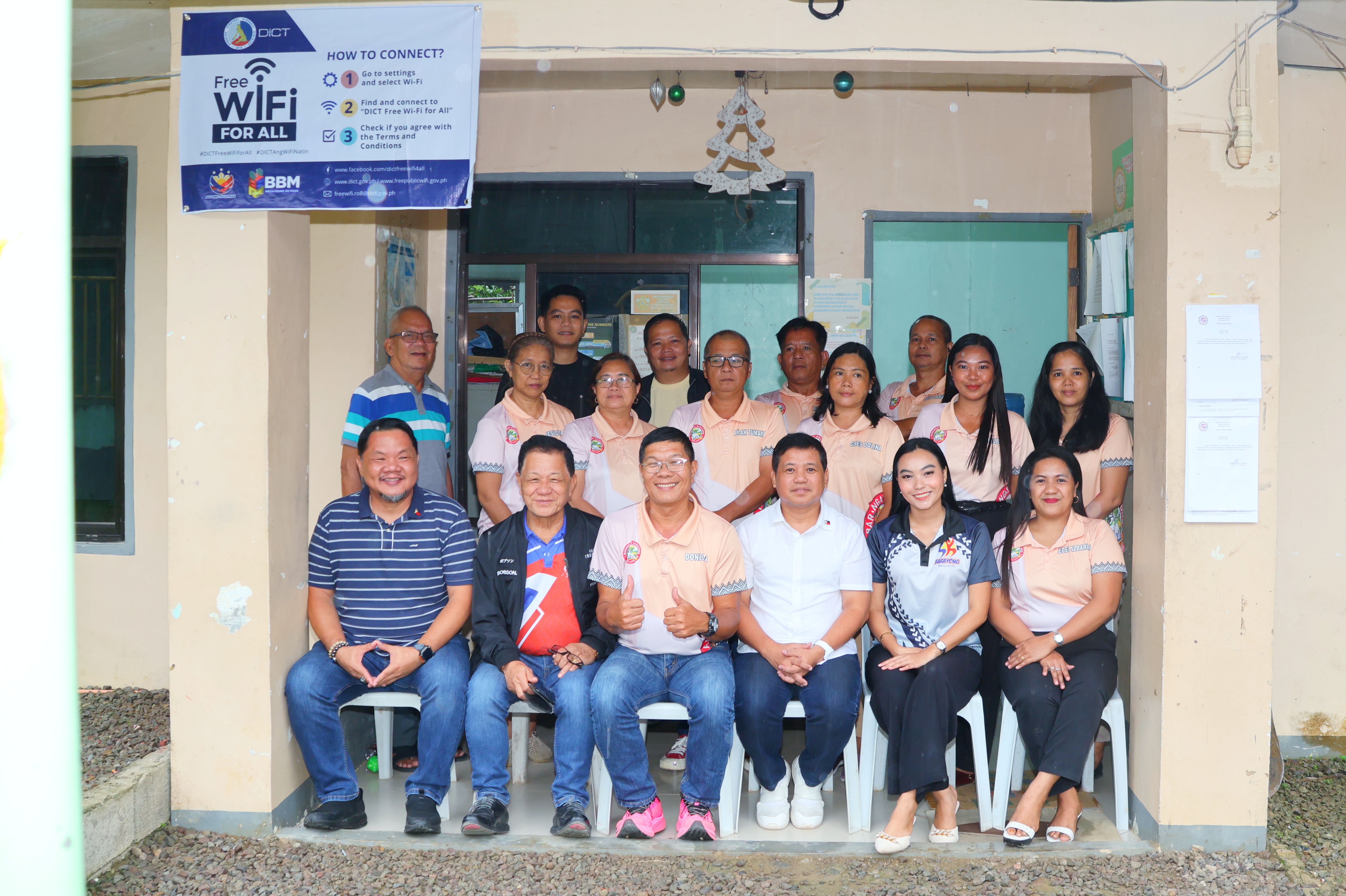Forum on Legislative Processes and Document Filling continues in Barangay Barayong, Palo, Leyte, led by the Committee on Rules and supported by SB consultant and staffs.